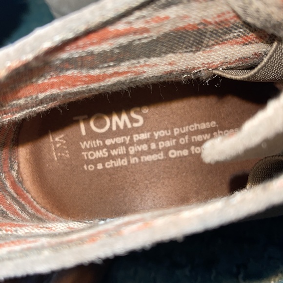 Toms Tan suede booties Size 7 - Picture 4 of 5